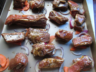 蔬菜烤<a href=/shicai/rouqin/YangPai/index.html target=_blank><u>羊排</u></a>