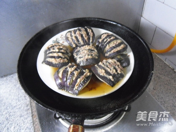 肉末蒸<a href=/shicai/shucai/QieZi/index.html target=_blank><u>茄子</u></a>的做法