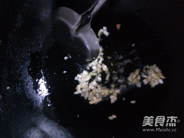 <a href=/shicai/shuichanpin/HaiSen/index.html target=_blank><u>海参</u></a><a href=/shicai/shucai/XiaoBaiCai/index.html target=_blank><u>小<a href=/shicai/shucai/BaiCai/index.html target=_blank><u>白菜</u></a></u></a>的做法