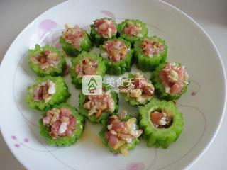 酿<a href=/shicai/shucai/KuGua/index.html target=_blank><u>苦瓜</u></a>