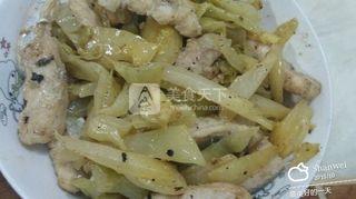 <a href=/shicai/shuichanpin/ManYu/index.html target=_blank><u>鳗鱼</u></a>炒咸菜