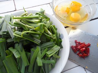 <a href=/shicai/shucai/JiuCai/index.html target=_blank><u>韭菜</u></a>炒<a href=/shicai/rouqin/JiDan/index.html target=_blank><u>鸡蛋</u></a>