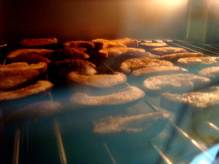 烤<a href=/shicai/shucai/XiangGu/index.html target=_blank><u>香菇</u></a>