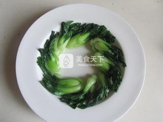 <a href=/shicai/shucai/KouMo/index.html target=_blank><u>口蘑</u></a>烧<a href=/shicai/rouqin/PaiGu/index.html target=_blank><u>排骨</u></a>