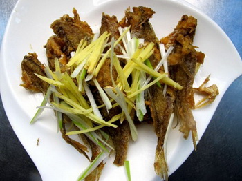 回锅豉油小黄花步骤3