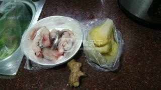 <a href=/shicai/shuichanpin/ManYu/index.html target=_blank><u>鳗鱼</u></a>炒咸菜