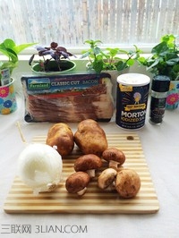 《食戟之灵》<a href=/shicai/shucai/TuDou/index.html target=_blank><u>土豆</u></a><a href=/shicai/rouqin/PeiGen/index.html target=_blank><u>培根</u></a>烤肉的做法 步骤1