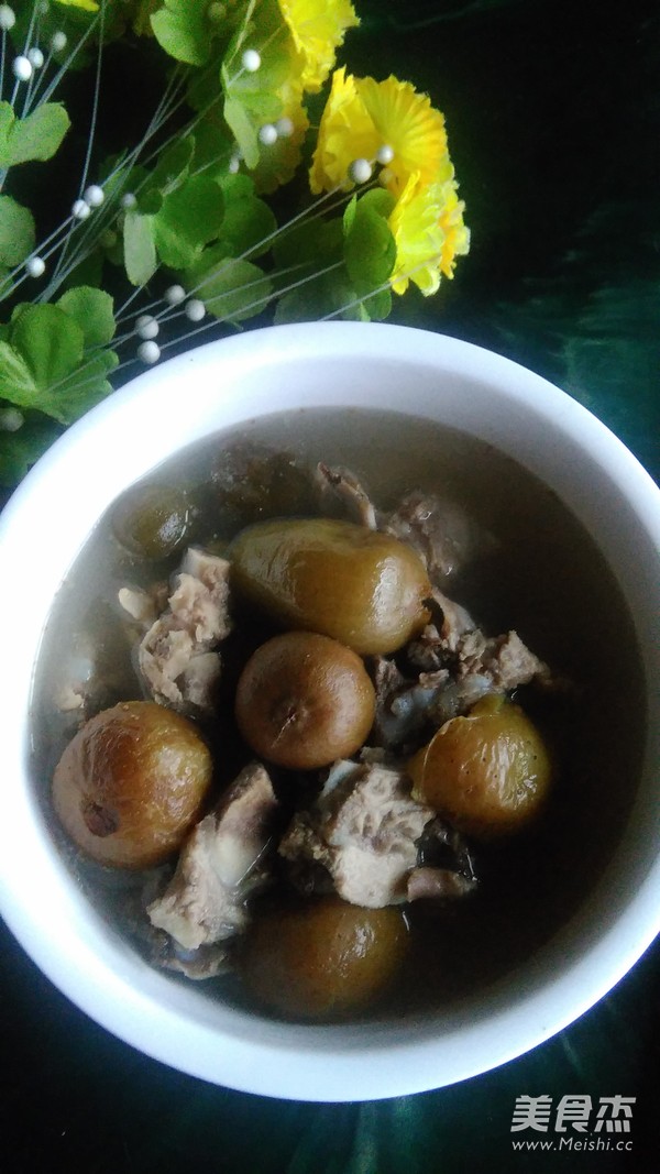 <a href=/shicai/guopin/WuHuaGuo/index.html target=_blank><u>无花果</u></a>炖<a href=/shicai/rouqin/PaiGu/index.html target=_blank><u>排骨</u></a>的做法