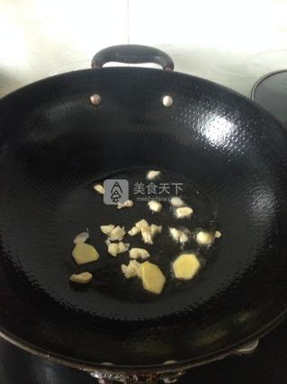 大葱炒<a href=/shicai/rouqin/ZhuGan/index.html target=_blank><u>猪肝</u></a>