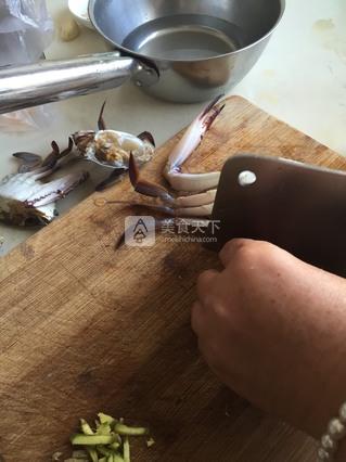 <a href=/shicai/mimian/DouFu/index.html target=_blank><u>豆腐</u></a>蟹煲