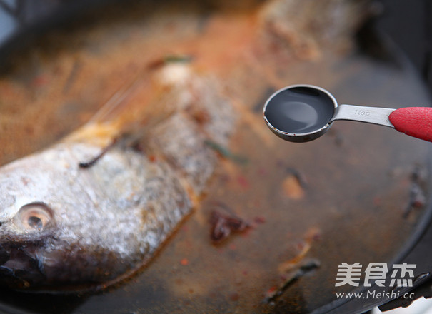 红烧<a href=/shicai/shuichanpin/HuangHuaYu/index.html target=_blank><u>黄花鱼</u></a>的做法