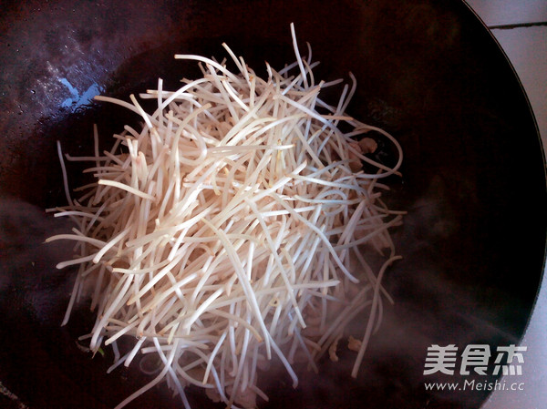 银芽鸡丝的做法