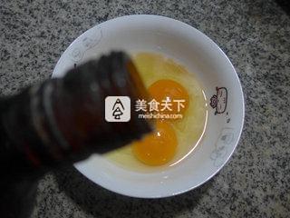 <a href=/shicai/shucai/JiuCai/index.html target=_blank><u>韭菜</u></a><a href=/shicai/rouqin/JiDan/index.html target=_blank><u>鸡蛋</u></a>炒<a href=/shicai/mimian/LvDou/index.html target=_blank><u>绿豆</u></a>芽