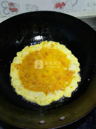 <a href=/shicai/shucai/PingGu/index.html target=_blank><u>平菇</u></a>炒<a href=/shicai/rouqin/JiDan/index.html target=_blank><u>鸡蛋</u></a>