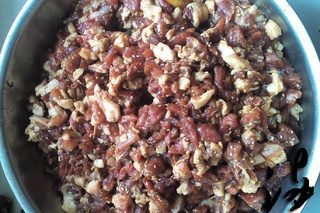 自制<a href=/shicai/rouqin/ZhuRou/index.html target=_blank><u>猪肉</u></a><a href=/shicai/rouqin/XiangChang/index.html target=_blank><u>香肠</u></a>