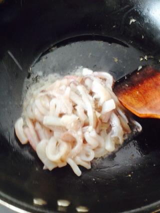 京酱<a href=/shicai/shuichanpin/YouYu/index.html target=_blank><u>鱿鱼</u></a>丝