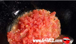 <a href=/shicai/shucai/XiHongShi/index.html target=_blank><u>西红柿</u></a><a href=/shicai/rouqin/NiuNan/index.html target=_blank><u>牛腩</u></a>的做法8