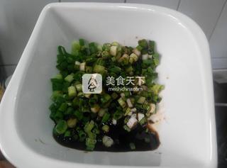 广式<a href=/shicai/rouqin/XiangChang/index.html target=_blank><u>香肠</u></a>煲仔饭