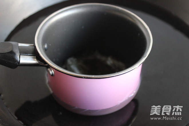 果酱<a href=/shicai/mimian/NaiLao/index.html target=_blank><u>奶酪</u></a>杯的做法