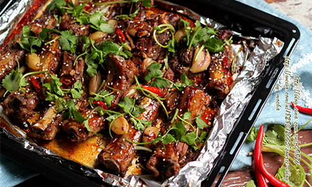 蒜香孜然烤<a href=/shicai/rouqin/LeiPai/index.html target=_blank><u>肋排</u></a>的做法