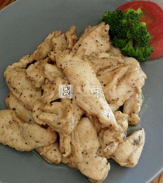 黑椒煎<a href=/shicai/rouqin/JiXiongRou/index.html target=_blank><u>鸡胸肉</u></a>