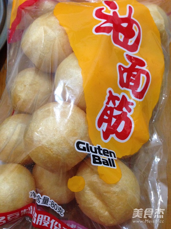 <a href=/shicai/shucai/BaiCai/index.html target=_blank><u>白菜</u></a><a href=/shicai/mimian/YouMianJin/index.html target=_blank><u>油面筋</u></a>的做法