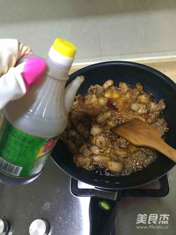 <a href=/shicai/shucai/MoYuMoYu/index.html target=_blank><u>魔芋</u></a>啤酒鸭的做法