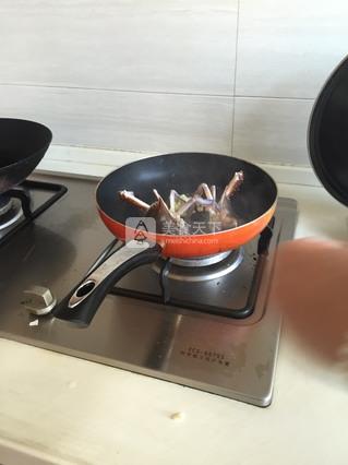 <a href=/shicai/mimian/DouFu/index.html target=_blank><u>豆腐</u></a>蟹煲