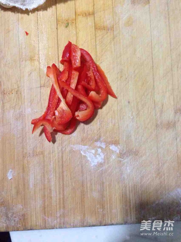 干煸<a href=/shicai/guopin/Xing/index.html target=_blank><u>杏</u></a>鲍菇的做法