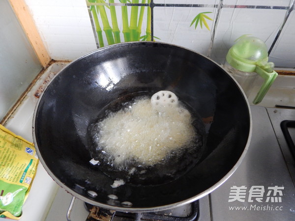 干锅<a href=/shicai/mimian/FuZhu/index.html target=_blank><u>腐竹</u></a>的做法