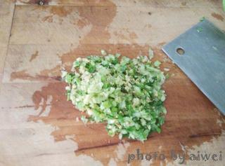 <a href=zt/hsszt target=_blank><u>红烧狮子头</u></a>