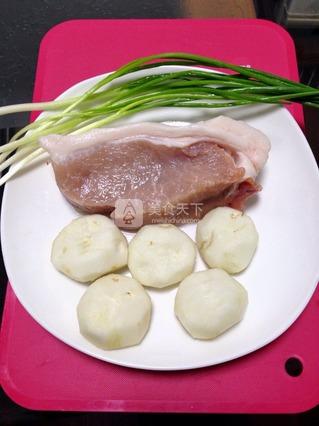 <a href=/shicai/mimian/HeiMi/index.html target=_blank><u>黑米</u></a>肉圆