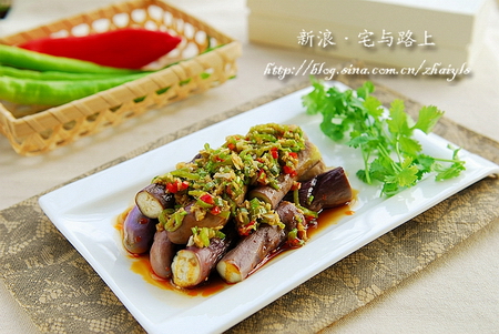 擂椒<a href=/shicai/shucai/QieZi/index.html target=_blank><u>茄子</u></a>的做法