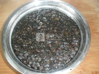 <a href=/shicai/diaoweipin/DouChi/index.html target=_blank><u>豆豉</u></a><a href=/shicai/rouqin/ZhuRou/index.html target=_blank><u>猪肉</u></a>皮