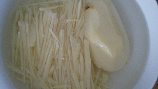 <a href=/shicai/guopin/HeiZhiMa/index.html target=_blank><u>黑<a href=/shicai/guopin/ZhiMa/index.html target=_blank><u>芝麻</u></a></u></a><a href=/shicai/shucai/TuDou/index.html target=_blank><u>土豆</u></a>丝