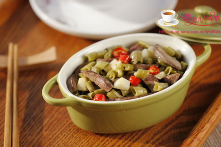 酸<a href=/shicai/shucai/DouJiao/index.html target=_blank><u>豆角</u></a>炒腰花