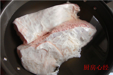 清淡无油蒸<a href=/shicai/rouqin/NiuRou/index.html target=_blank><u>牛肉</u></a>步骤3