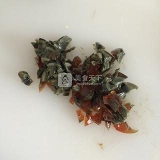 香辣<a href=/shicai/rouqin/PiDan/index.html target=_blank><u>皮蛋</u></a><a href=/shicai/mimian/DouFu/index.html target=_blank><u>豆腐</u></a>