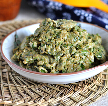 <a href=/shicai/shucai/XiangChun/index.html target=_blank><u>香椿</u></a>炒蛋