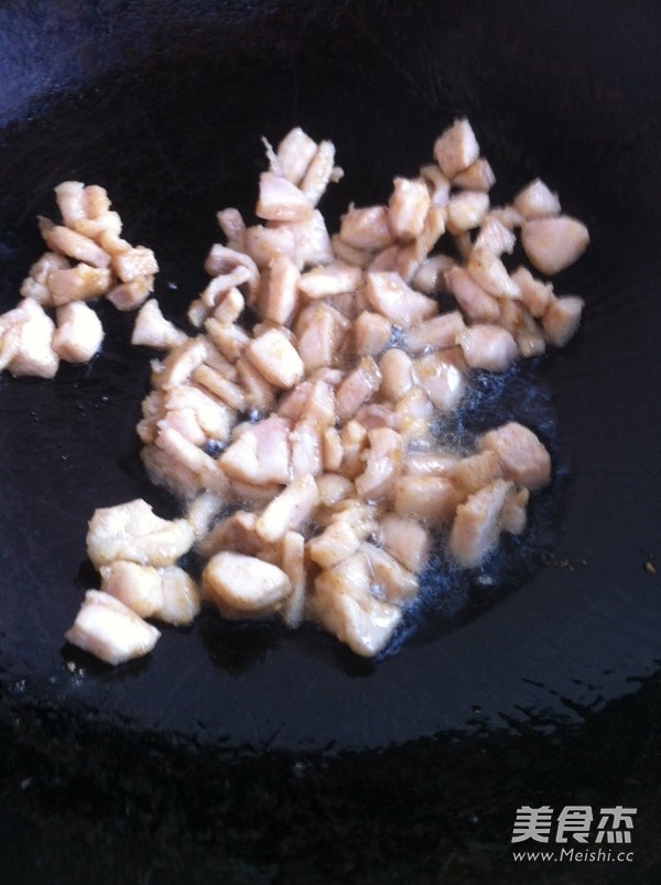 松仁鱼米的做法