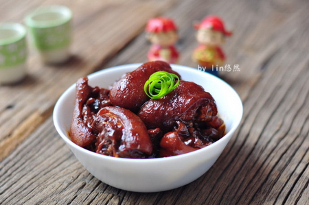 懒人版香辣<a href=/shicai/rouqin/ZhuTi/index.html target=_blank><u>猪蹄</u></a>