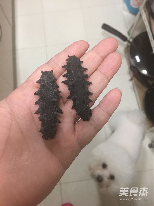 泡发干<a href=/shicai/shuichanpin/HaiSen/index.html target=_blank><u>海参</u></a>的做法