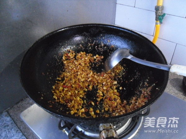 蒜香<a href=/shicai/guopin/Xing/index.html target=_blank><u>杏</u></a>鲍菇的做法