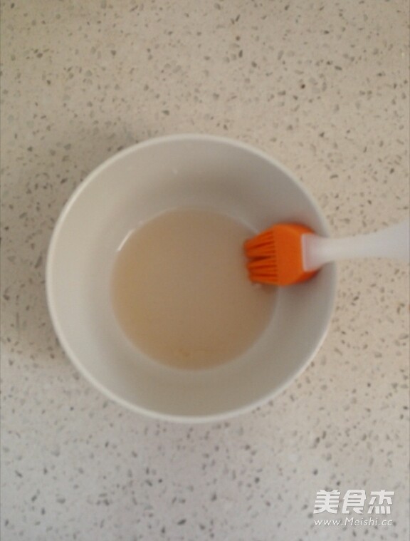 蜜汁烤<a href=/shicai/rouqin/YaTui/index.html target=_blank><u>鸭腿</u></a>的做法