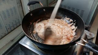 酥香可口怪味豆