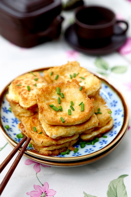 <a href=/shicai/rouqin/JiDan/index.html target=_blank><u>鸡蛋</u></a>煎<a href=/shicai/mimian/DouFu/index.html target=_blank><u>豆腐</u></a>