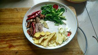 <a href=/shicai/shucai/HuLuoBo/index.html target=_blank><u>胡<a href=/shicai/shucai/LuoBo/index.html target=_blank><u>萝卜</u></a></u></a>烧<a href=/shicai/rouqin/NiuRou/index.html target=_blank><u>牛肉</u></a>