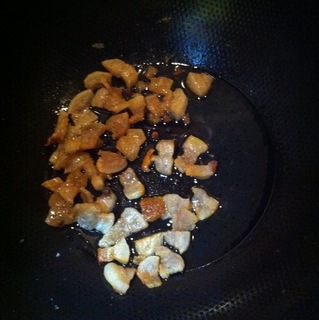 油渣<a href=/shicai/shucai/KongXinCai/index.html target=_blank><u>空心菜</u></a>