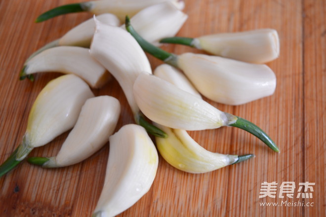 不用<a href=/shicai/mimian/NuoMiFen/index.html target=_blank><u>糯<a href=/shicai/mimian/MiFen/index.html target=_blank><u>米粉</u></a></u></a>的辣<a href=/shicai/shucai/BaiCai/index.html target=_blank><u>白菜</u></a>的做法