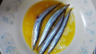 香煎<a href=/shicai/mimian/MianTiao/index.html target=_blank><u>面条</u></a>鱼